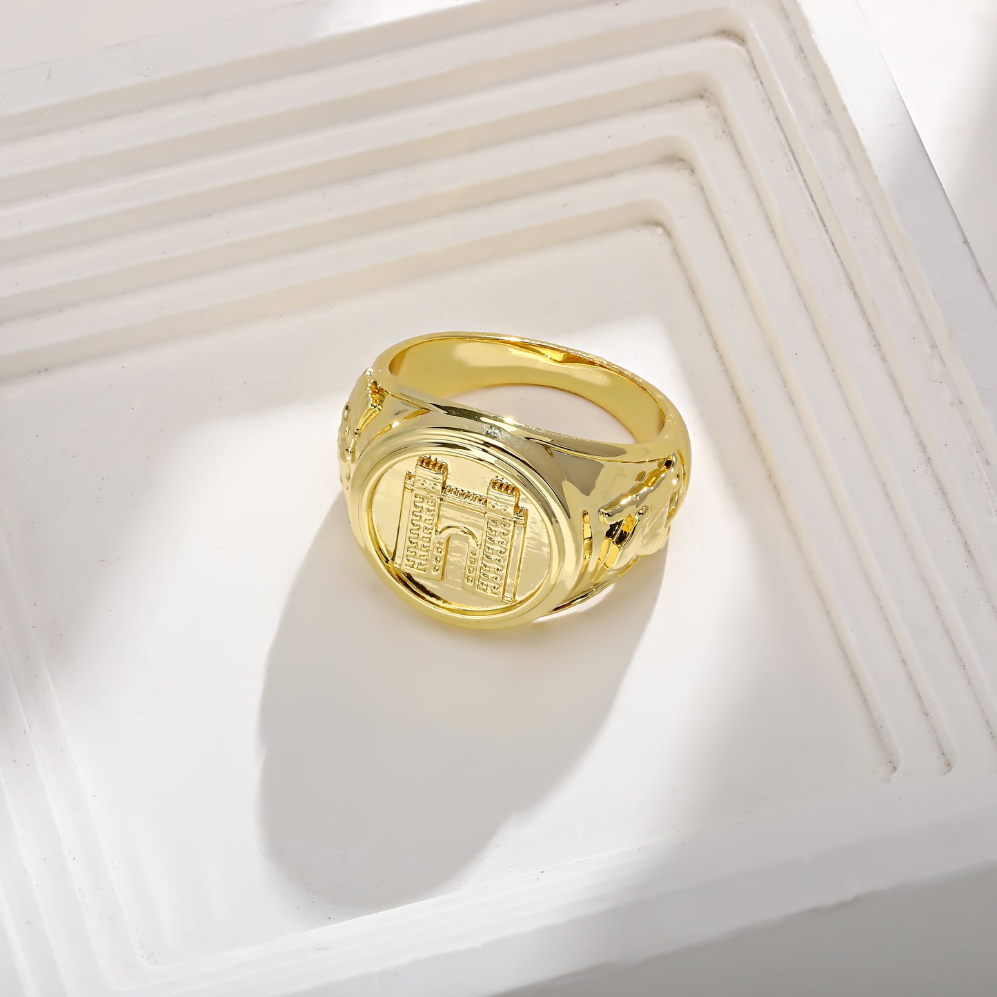Close-up of Gates of Ishtar ring showcasing Ashur on one side and Lamassu on the other.