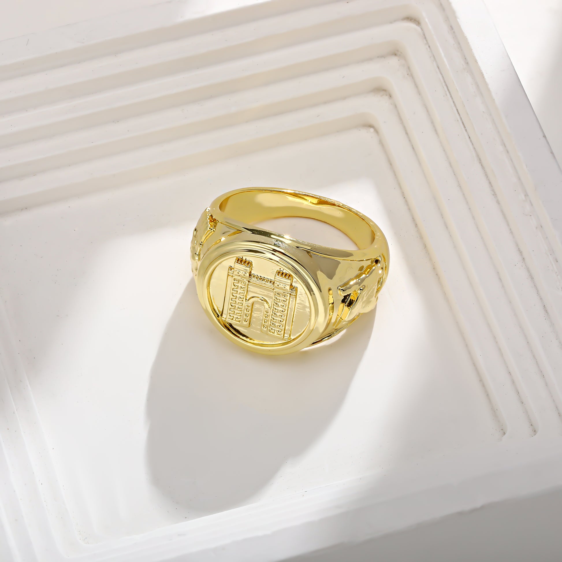 Close-up of Gates of Ishtar ring showcasing Ashur on one side and Lamassu on the other.